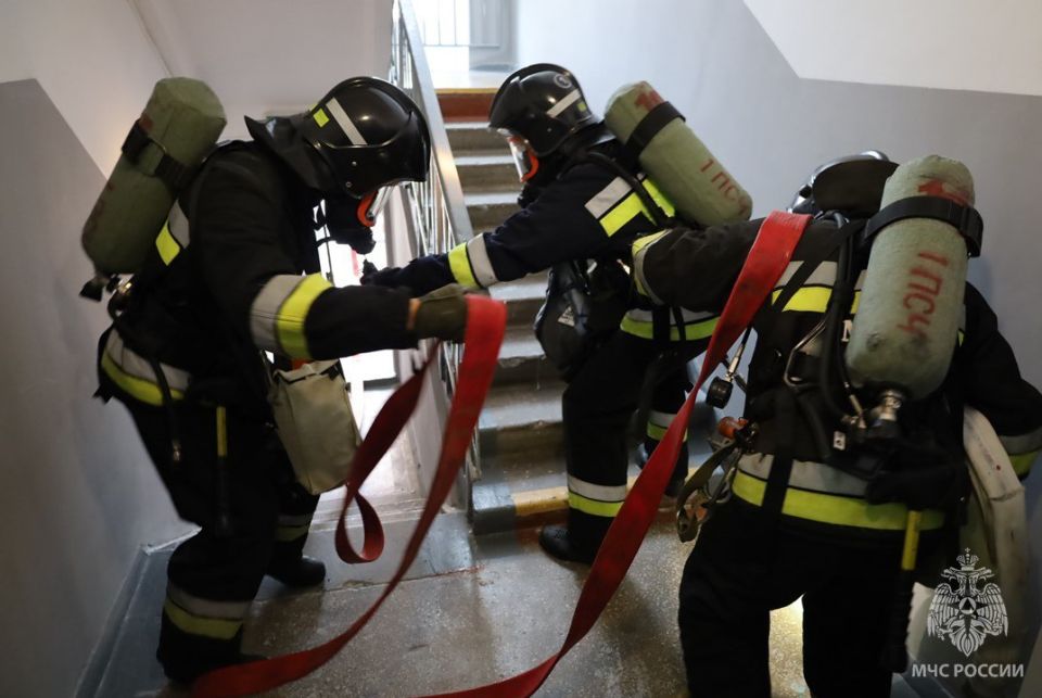 Студенты-медики освоили навыки противопожарной безопасности Студенты-медики освоили навыки противопожарной безопасности