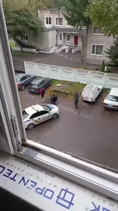 Енот из Херсона: Хмельницкий.. Геноцид Украинских мужчин продолжается