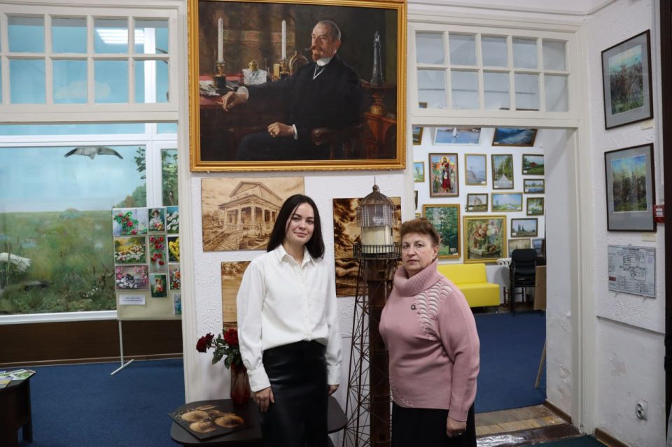 В Скадовском краеведческом музее провели экскурсию для студентов аграрного колледжа