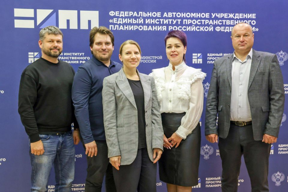 На участке у села Стрелковое планируется разместить современный кластер, заявил Владимир Сальдо На участке у села Стрелковое планируется разместить современный кластер, заявил Владимир Сальдо