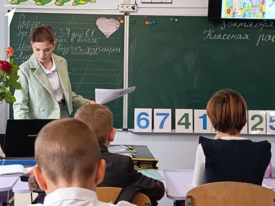 Показываем в нашей фотоподборке, как прошел день самоуправления в Григорьевской, Добропольской и Круглоозерской школах Показываем в нашей фотоподборке, как прошел день самоуправления в Григорьевской, Добропольской и Круглоозерской школах