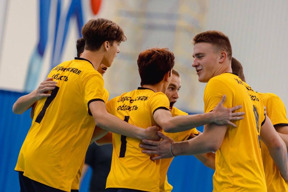 Волейбольная команда СК «Аматор»: Участие в Первенстве ОАО «РЖД» «Локоволей-2025» г. Анапа Волейбольная команда СК «Аматор»: Участие в Первенстве ОАО «РЖД» «Локоволей-2025» г. Анапа