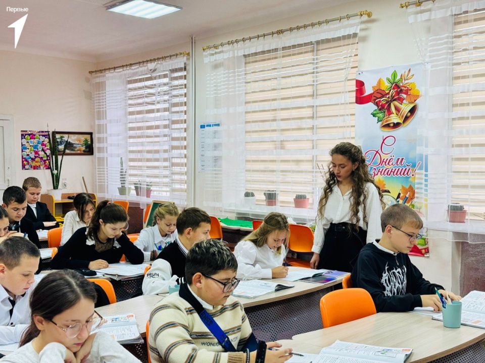 Показываем в нашей фотоподборке, как прошел день самоуправления в Григорьевской, Добропольской и Круглоозерской школах Показываем в нашей фотоподборке, как прошел день самоуправления в Григорьевской, Добропольской и Круглоозерской школах