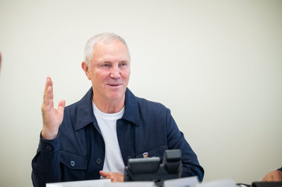 Владимир Сальдо: На заседании Президиума регионального совета партии подвели итоги: ряды «Единой России» в Херсонской области растут — уже 8818 человек Владимир Сальдо: На заседании Президиума регионального совета партии подвели итоги: ряды «Единой России» в Херсонской области растут — уже 8818 человек