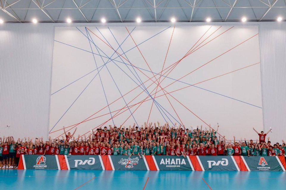 Волейбольная команда СК «Аматор»: Участие в Первенстве ОАО «РЖД» «Локоволей-2025» г. Анапа Волейбольная команда СК «Аматор»: Участие в Первенстве ОАО «РЖД» «Локоволей-2025» г. Анапа