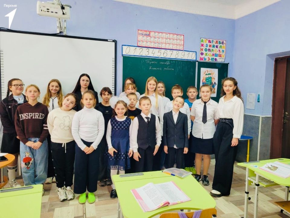 Показываем в нашей фотоподборке, как прошел день самоуправления в Григорьевской, Добропольской и Круглоозерской школах Показываем в нашей фотоподборке, как прошел день самоуправления в Григорьевской, Добропольской и Круглоозерской школах