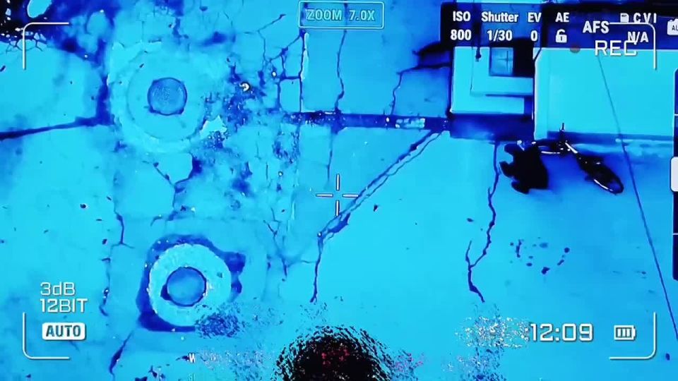 В Херсоне пожилой мужчина обратился к сотрудникам полиции с просьбой подкачать шины велосипеда, но получил отказ