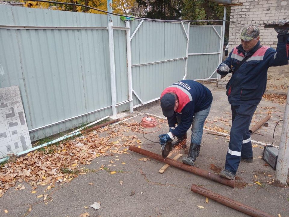 Рязанцы продолжают готовить соцобъекты Чаплынки к зимнему сезону Рязанцы продолжают готовить соцобъекты Чаплынки к зимнему сезону