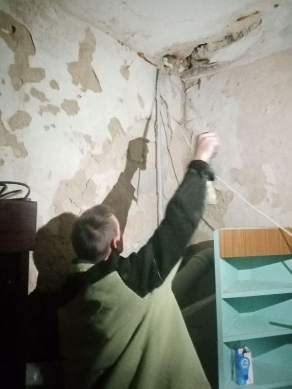Рязанцы продолжают готовить соцобъекты Чаплынки к зимнему сезону Рязанцы продолжают готовить соцобъекты Чаплынки к зимнему сезону