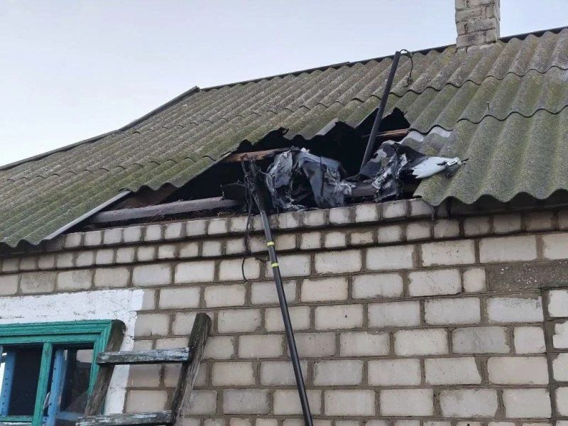 Трое мирных жителей погибли в Херсонской области при массированном обстреле ВСУ, сообщили местные власти Трое мирных жителей погибли в Херсонской области при массированном обстреле ВСУ, сообщили местные власти