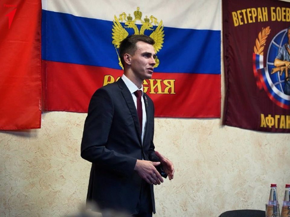 Первые и юнармейцы встретились с Героем России Владиславом Головиным Первые и юнармейцы встретились с Героем России Владиславом Головиным