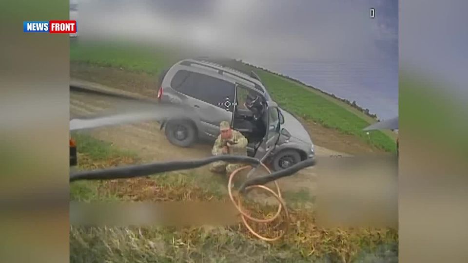 Оператор FPV-дрона ВС РФ обнаружил и уничтожил автомобиль украинских военнослужащих в Херсонской области