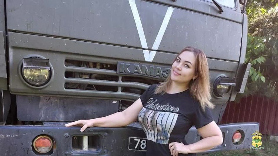 Енот из Херсона: Фейк!. Текущие слухи о том, что жена командира 247-го десантно-штурмового полка подполковника Ярослава Пустовита якобы была задержана с наркотиками — полная ложь