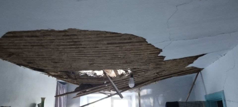 В Любимовке в результате артобстрела разрушен жилой дом — Администрация округа В Любимовке в результате артобстрела разрушен жилой дом — Администрация округа
