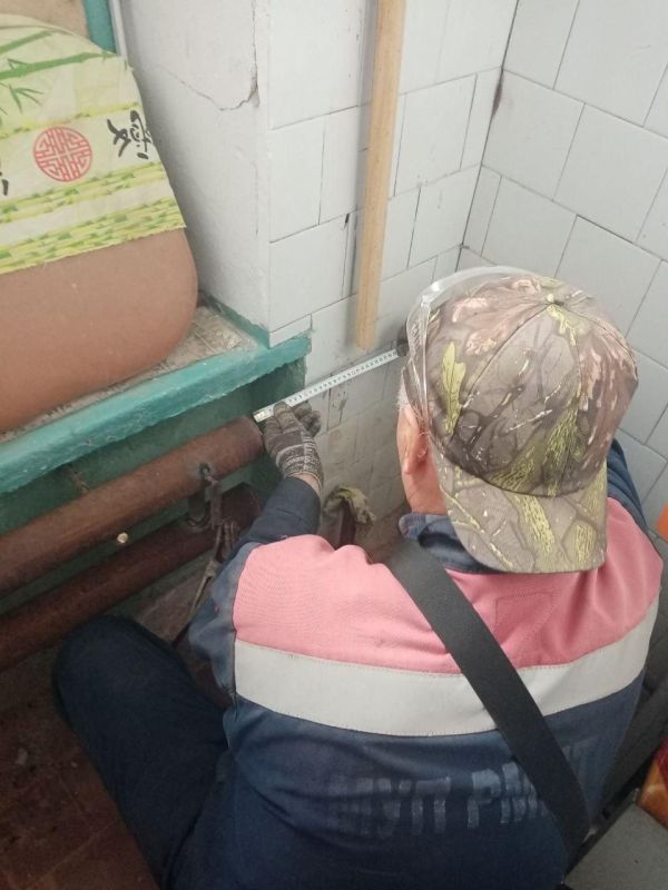 Рязанцы продолжают ремонт отопления в Чаплынской ЦРБ Рязанцы продолжают ремонт отопления в Чаплынской ЦРБ