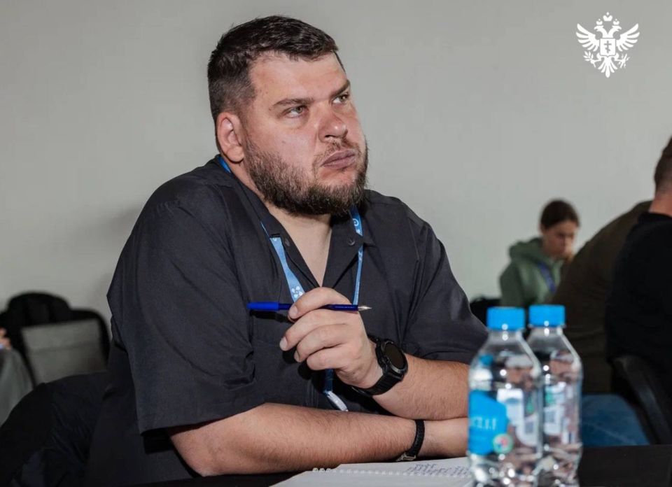 Татьяна Кузьмич провела лекцию об основах российской государственности для финалистов проекта "Герои Херсонщины" Татьяна Кузьмич провела лекцию об основах российской государственности для финалистов проекта "Герои Херсонщины"