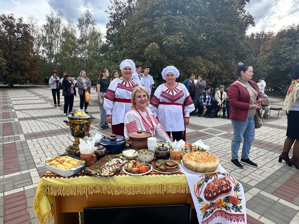 Сегодня пятница, и мы с радостью подводим итоги уходящей недели, которая подарила нам множество ярких событий и положительных эмоций Сегодня пятница, и мы с радостью подводим итоги уходящей недели, которая подарила нам множество ярких событий и положительных эмоций