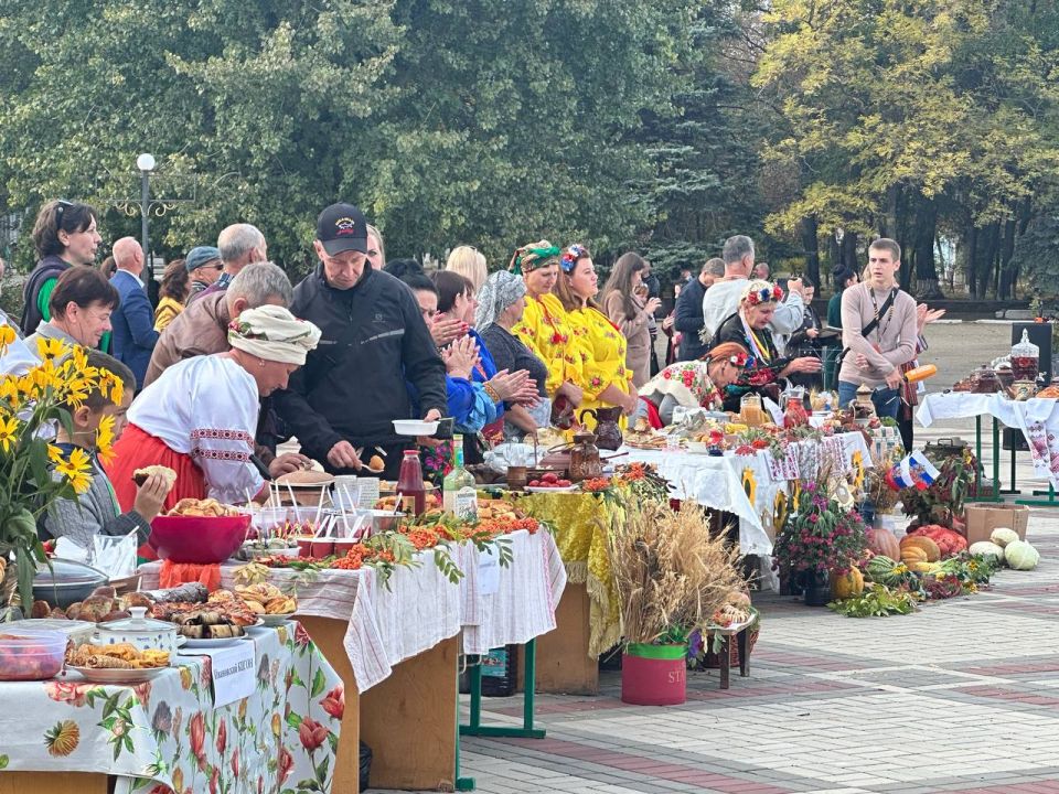 Сегодня пятница, и мы с радостью подводим итоги уходящей недели, которая подарила нам множество ярких событий и положительных эмоций Сегодня пятница, и мы с радостью подводим итоги уходящей недели, которая подарила нам множество ярких событий и положительных эмоций
