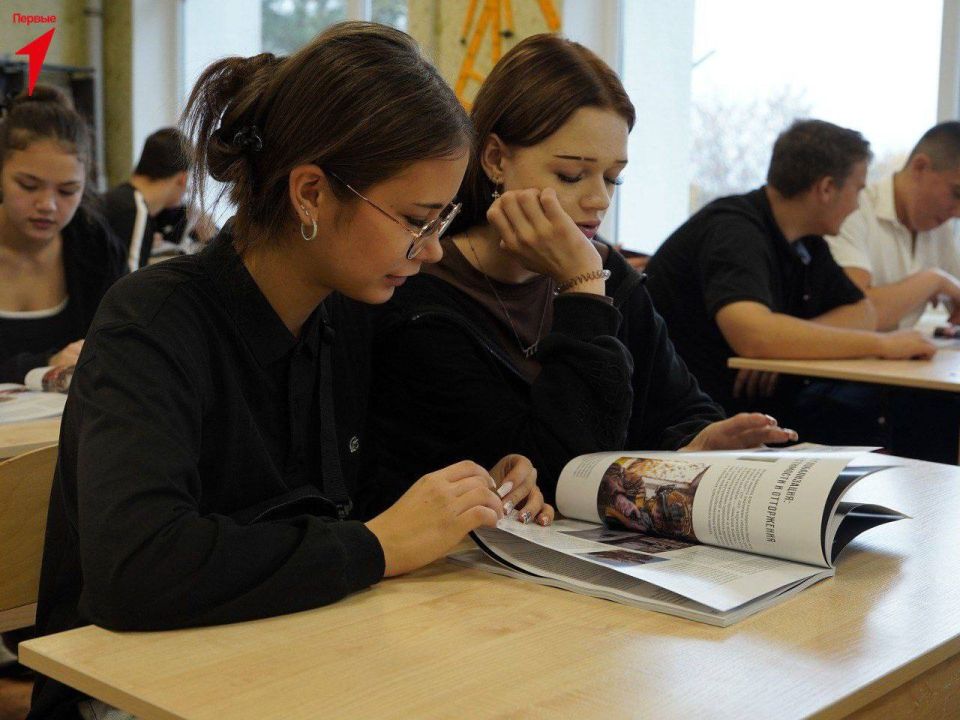 Татьяна Кузьмич провела диалог с молодёжью о традиционных ценностях Татьяна Кузьмич провела диалог с молодёжью о традиционных ценностях