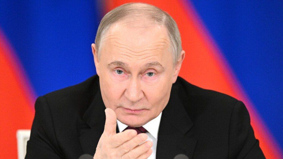 Путин поздравил тружеников агропромышленного комплекса с профессиональным праздником