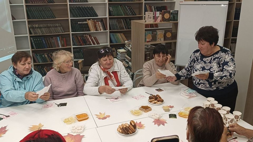 В Чаплинской модельной центральной библиотеке проходят Есенинские дни В Чаплинской модельной центральной библиотеке проходят Есенинские дни