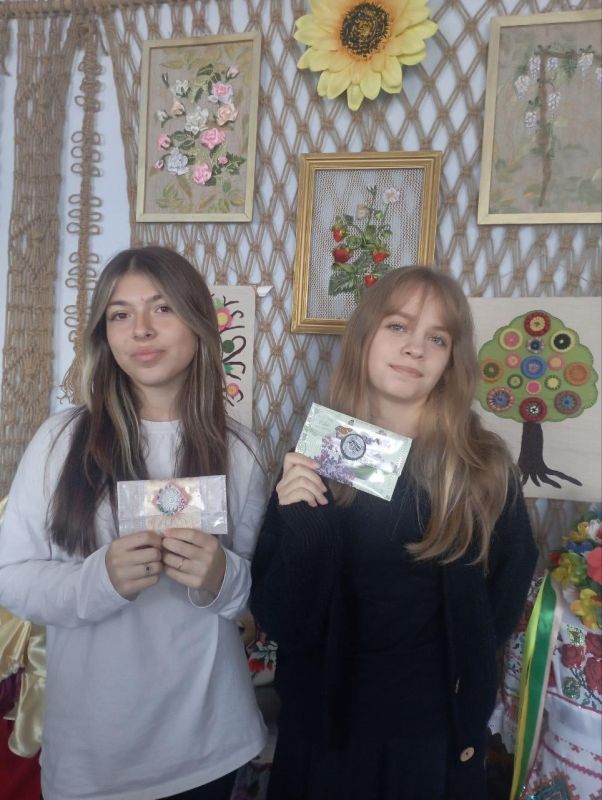 Приморский благотворительный фонд передал посуду в школу Голопристанского района Херсонской области Приморский благотворительный фонд передал посуду в школу Голопристанского района Херсонской области