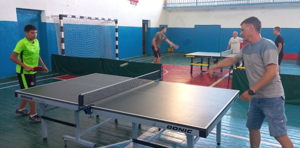 В Каховской ДЮСШ "Лидер" прошло спортивное соревнование по настольному теннису среди любителей В Каховской ДЮСШ "Лидер" прошло спортивное соревнование по настольному теннису среди любителей