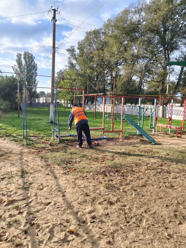 В населенных пунктах Генического округа продолжаются работы по благоустройству В населенных пунктах Генического округа продолжаются работы по благоустройству