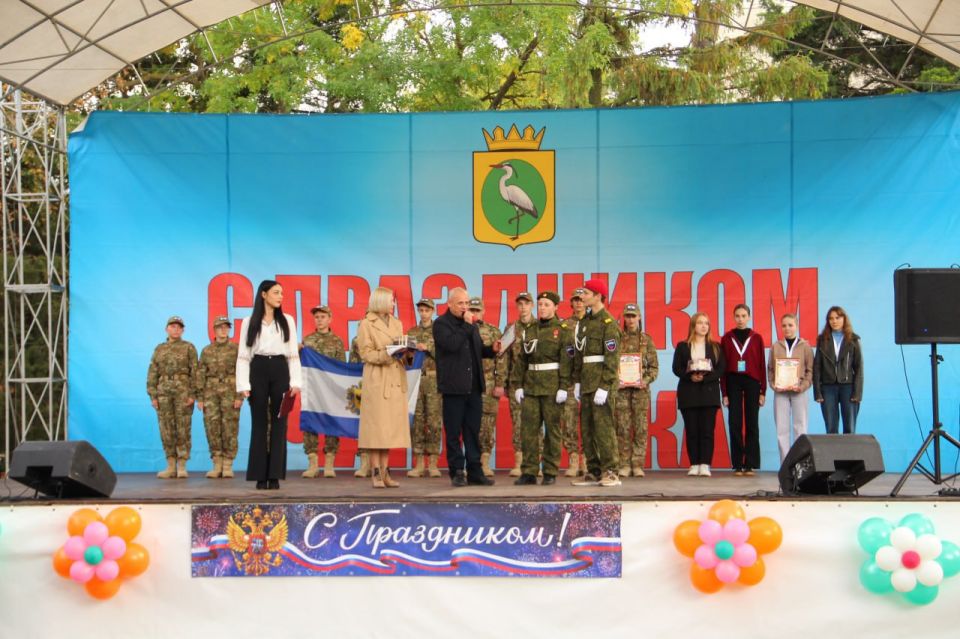 В рамках празднования Дня основания пгт Чаплинка прошла церемония награждения В рамках празднования Дня основания пгт Чаплинка прошла церемония награждения