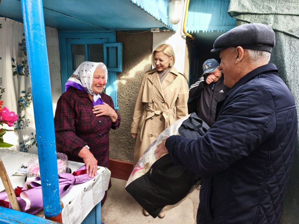 Поздравления с 90-летием Дине Павловне Богатырёвой! Поздравления с 90-летием Дине Павловне Богатырёвой!
