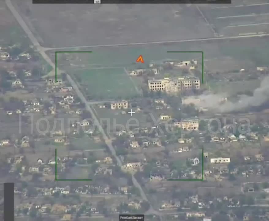 Херсонское направление. Армейская авиация ГрВ "Днепр" успешно уничтожила пункт управления беспилотниками ВСУ в районе н.п. Львово