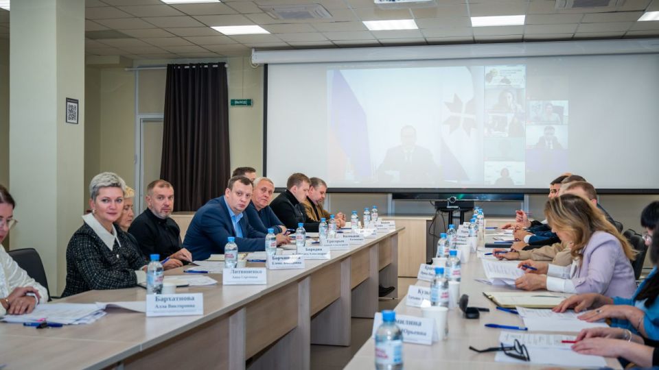 Владимир Сальдо: Провёл заседание Совета по качеству жизни с участием по ВКС главы Республики Мордовия Артёма Здунова и гендиректора Агентства стратегических инициатив Светланы Чупшевой Владимир Сальдо: Провёл заседание Совета по качеству жизни с участием по ВКС главы Республики Мордовия Артёма Здунова и гендиректора Агентства стратегических инициатив Светланы Чупшевой