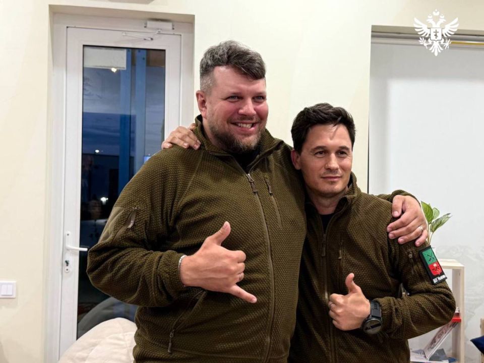 Искусство на линии фронта: участники проекта «Герои Херсонщины» встретились с военным продюсером Искусство на линии фронта: участники проекта «Герои Херсонщины» встретились с военным продюсером