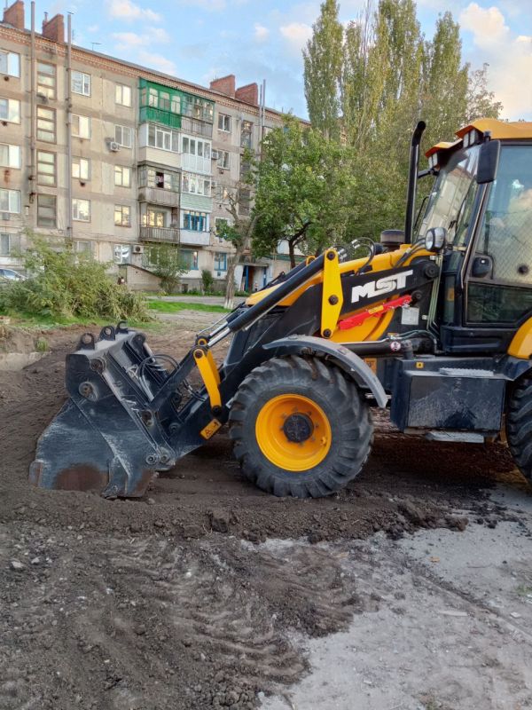 Важная работа завершена: в Геническе ликвидировали опасную просадку грунта на улице Курасова Важная работа завершена: в Геническе ликвидировали опасную просадку грунта на улице Курасова