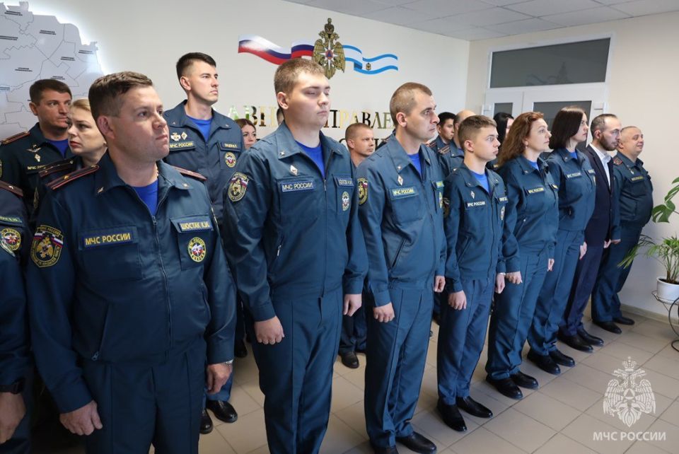 Церемония награждения личного состава состоялась в херсонском управлении МЧС России Церемония награждения личного состава состоялась в херсонском управлении МЧС России