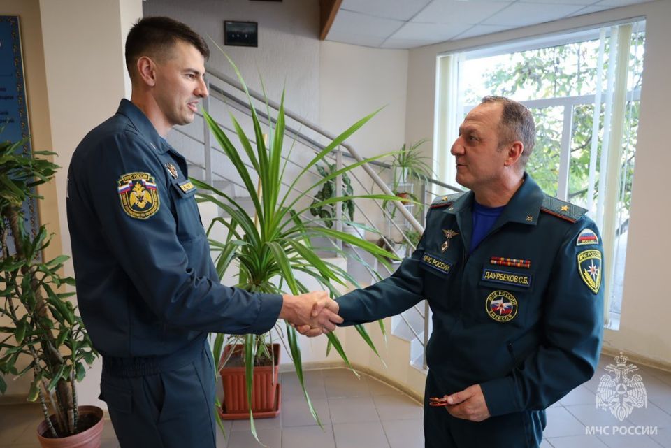 Церемония награждения личного состава состоялась в херсонском управлении МЧС России Церемония награждения личного состава состоялась в херсонском управлении МЧС России
