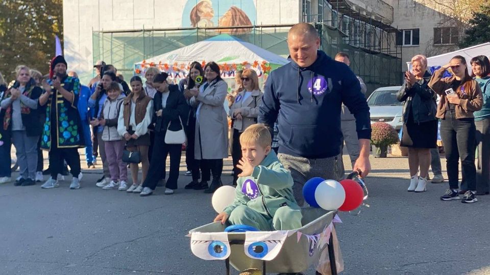 В Чаплинке ко Дню отца прошел первый фестиваль «Батя-фест» В Чаплинке ко Дню отца прошел первый фестиваль «Батя-фест»