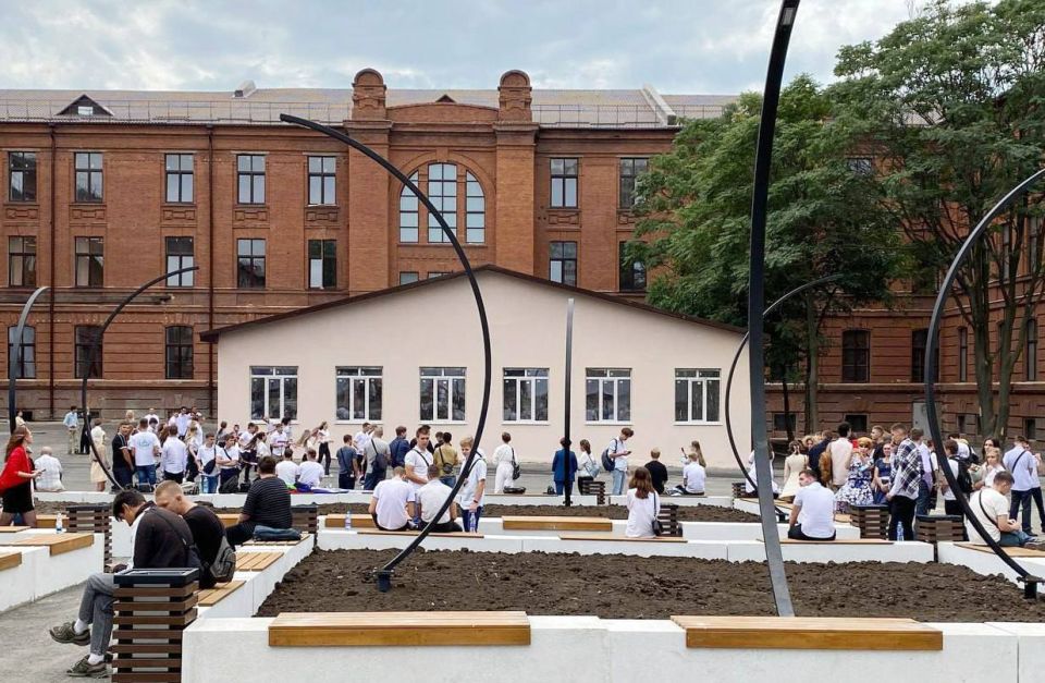 � �������-��-���� ���������� IV �������-��������� � ���������������� � �������� ������������� �������������� ���������