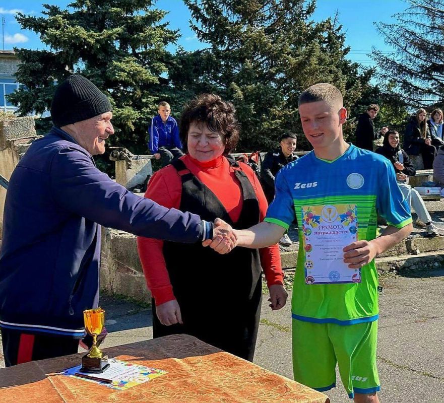 � ������������ ��������� ��������� ������ �� �������, ����������� 50-����� ������� �����