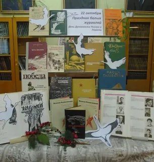 Мне кажется порою, что солдаты Мне кажется порою, что солдаты