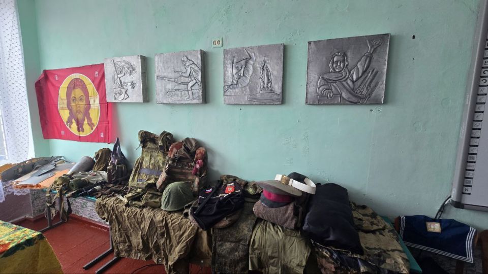 Хлебодаровская школа Чаплинского района отметила свой полувековой юбилей Хлебодаровская школа Чаплинского района отметила свой полувековой юбилей