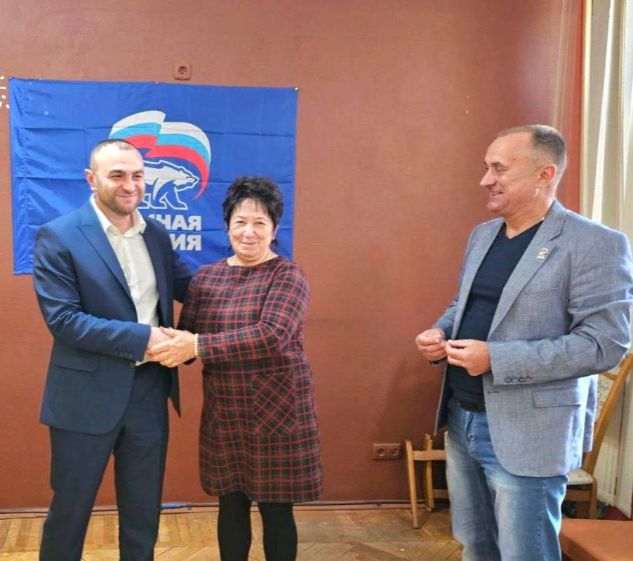 Укрепляем команду: в Новой Каховке прошло заседание Местного политического совета Укрепляем команду: в Новой Каховке прошло заседание Местного политического совета