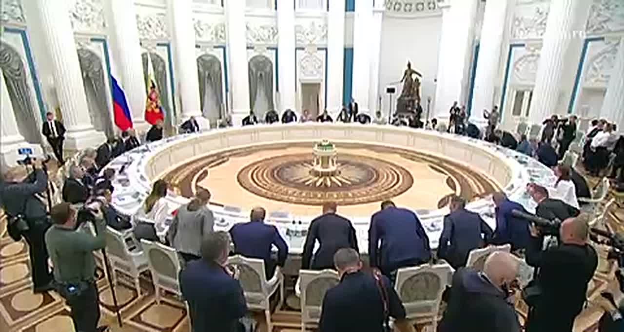 Семья как национальный приоритет: слова Президента в нашей работе
