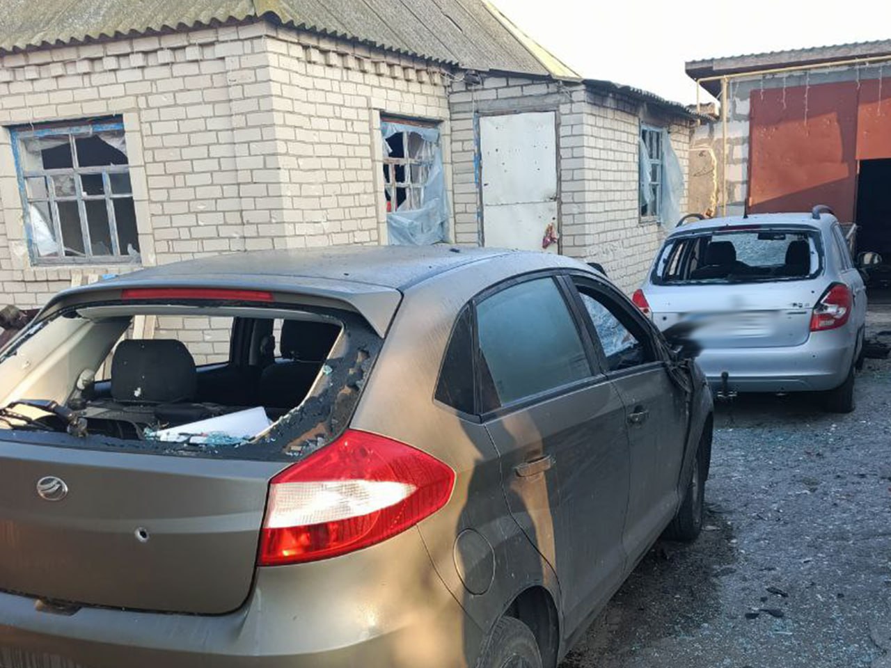 Четверо мирных жителей Алешкинского округа погибли за неделю из-за обстрелов ВСУ Четверо мирных жителей Алешкинского округа погибли за неделю из-за обстрелов ВСУ