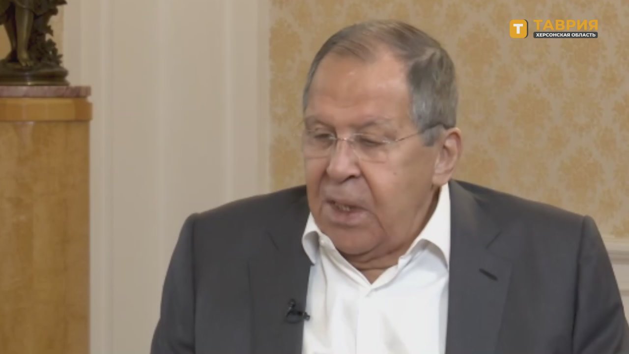 Российских солдат приветствуют на освобождаемых частях Херсонской и Запорожской областей, заявил Сергей Лавров