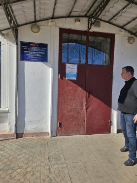 Врио министра образования и науки Алексей Григорьев посетил Новоалексеевскую школу №1 Генического района в рамках подготовки к отопительному сезону