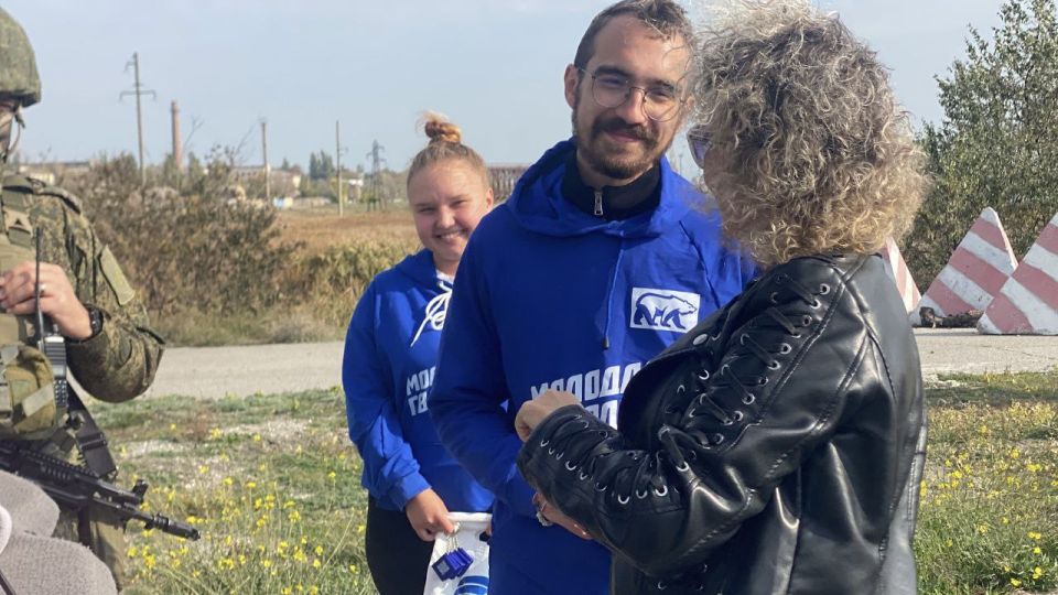 На блокпостах Херсонской области провели праздничную акцию в честь Дня автомобилиста На блокпостах Херсонской области провели праздничную акцию в честь Дня автомобилиста