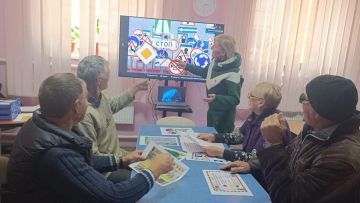 В Богдановском учреждении культуры ко Дню автомобилиста прошел круглый стол «Удачи на любых дорогах»