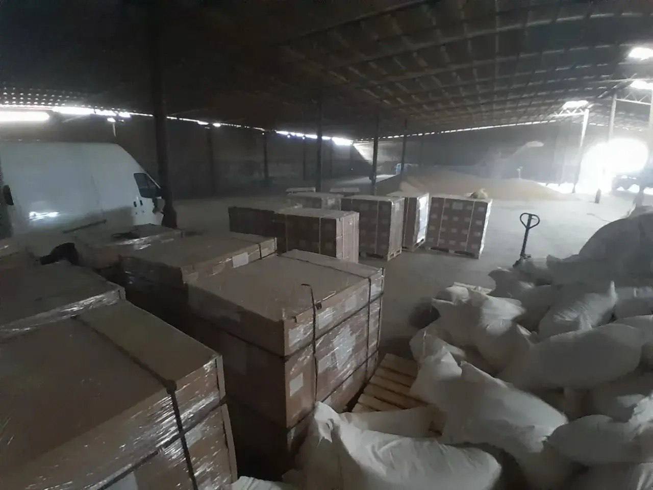 В Новую Каховку привезли гуманитарную помощь В Новую Каховку привезли гуманитарную помощь