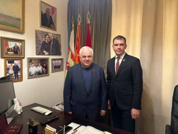 Первый секретарь Херсонского регионального отделения КПРФ Рамиль Замалетдинов провел рабочую встречу с депутатом Государственной Думы, героем Донбасса, Казбеком Тайсаевым